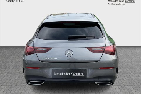 Mercedes-Benz CLA galerie