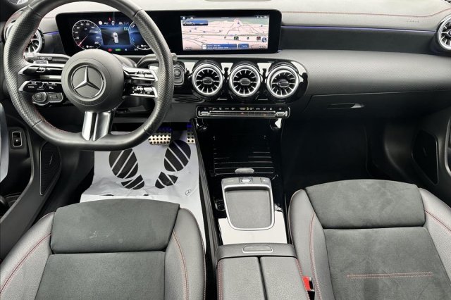 Mercedes-Benz CLA galerie
