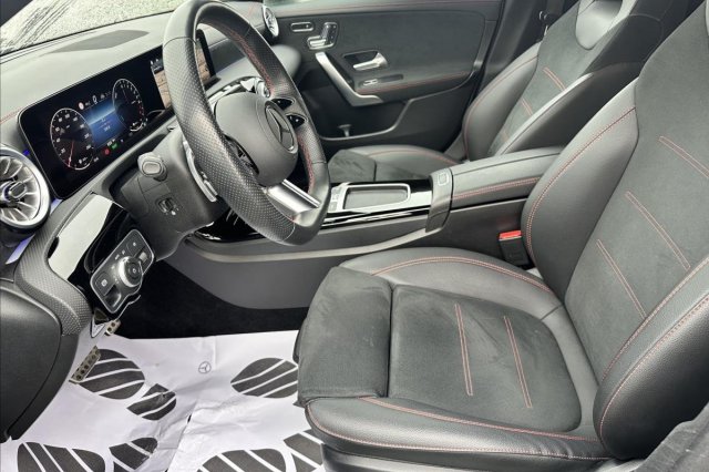 Mercedes-Benz CLA galerie