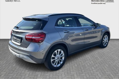 Mercedes-Benz GLA galerie