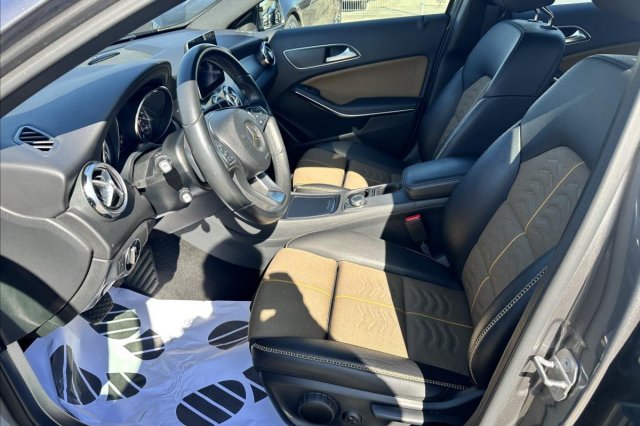 Mercedes-Benz GLA galerie