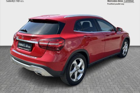 Mercedes-Benz GLA galerie