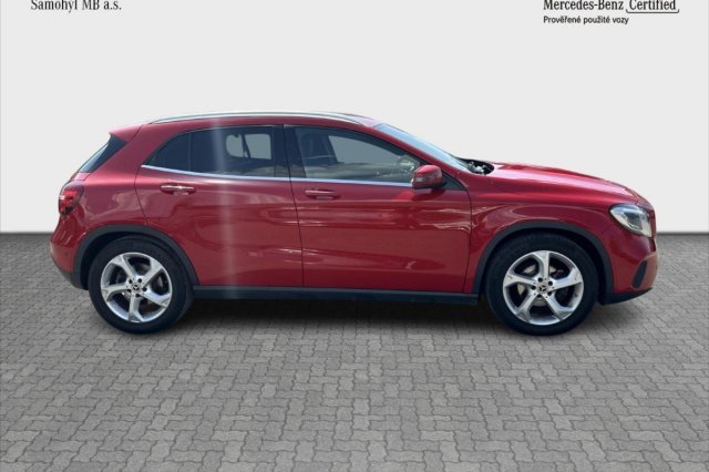 Mercedes-Benz GLA galerie