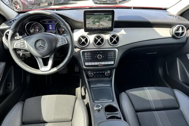 Mercedes-Benz GLA galerie