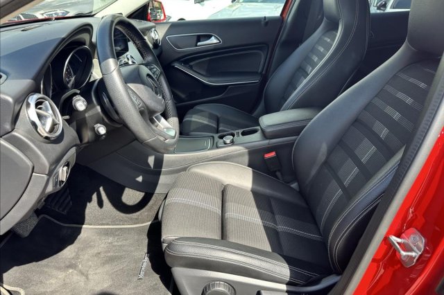 Mercedes-Benz GLA galerie