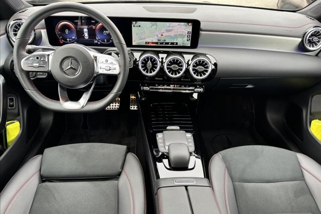 Mercedes-Benz CLA galerie