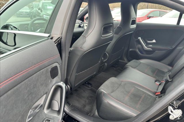 Mercedes-Benz CLA galerie