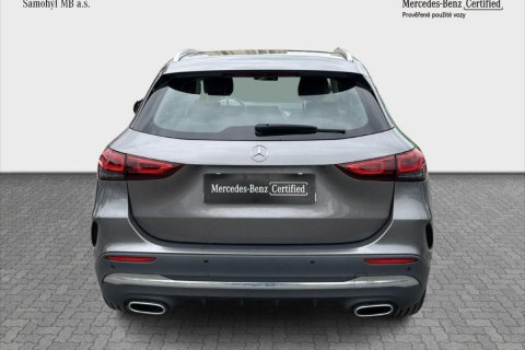 Mercedes-Benz GLA galerie