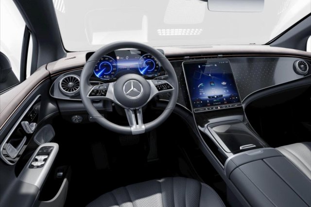 Mercedes-Benz EQE galerie