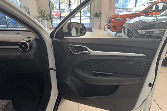 MG ZS galerie
