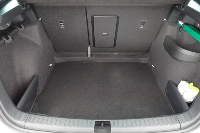 Škoda Karoq galerie