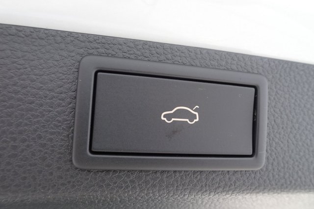 Škoda Karoq galerie