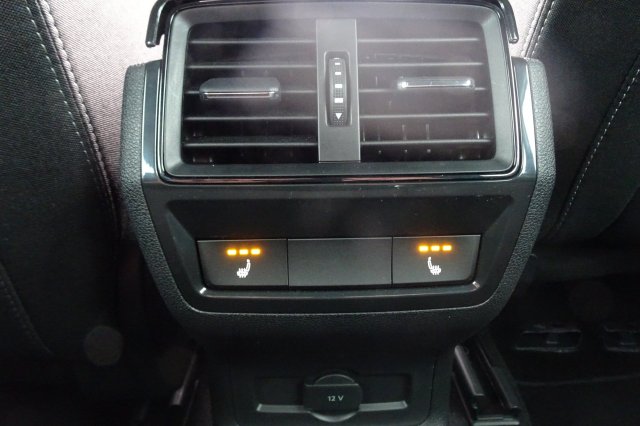 Škoda Karoq galerie