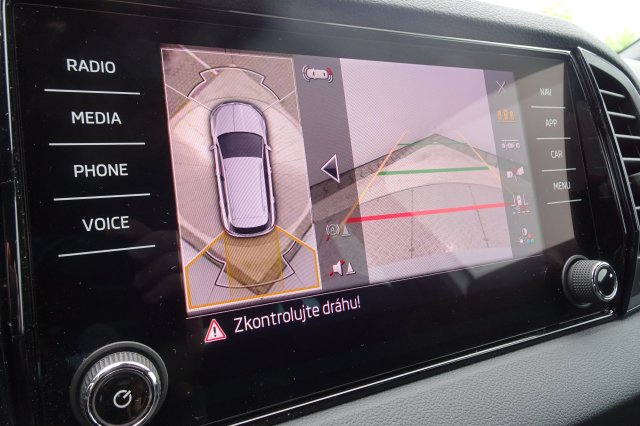 Škoda Karoq galerie
