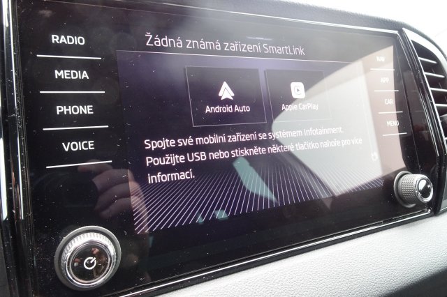 Škoda Karoq galerie