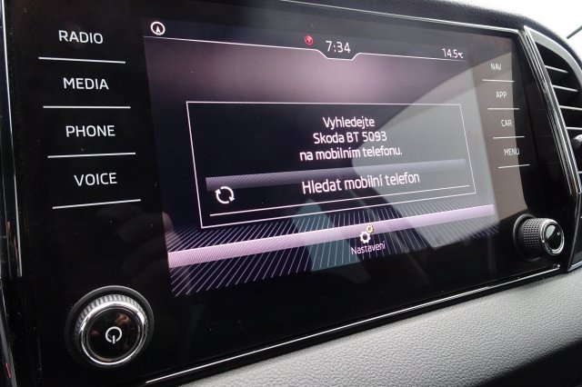 Škoda Karoq galerie