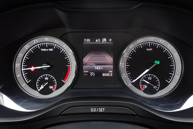 Škoda Karoq galerie