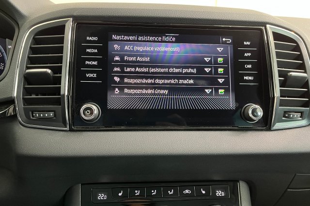 Škoda Karoq galerie