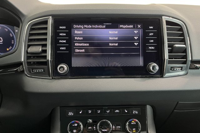Škoda Karoq galerie