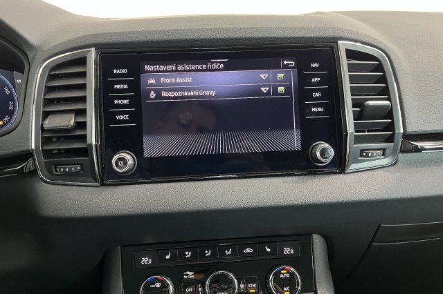 Škoda Karoq galerie