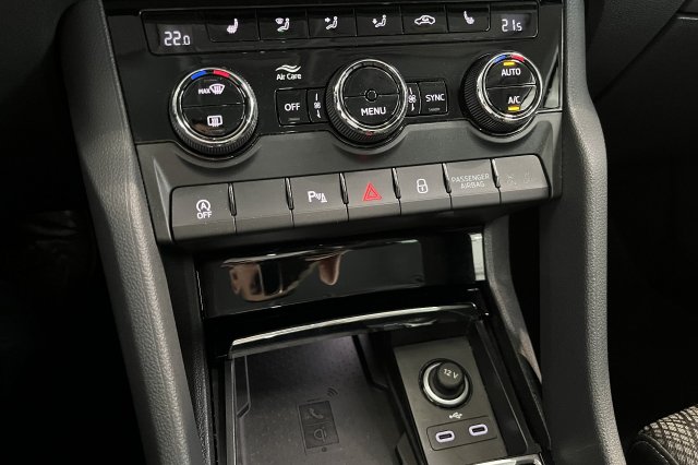 Škoda Karoq galerie