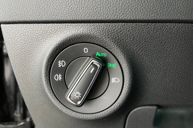 Škoda Karoq galerie