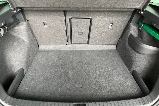 Škoda Karoq galerie