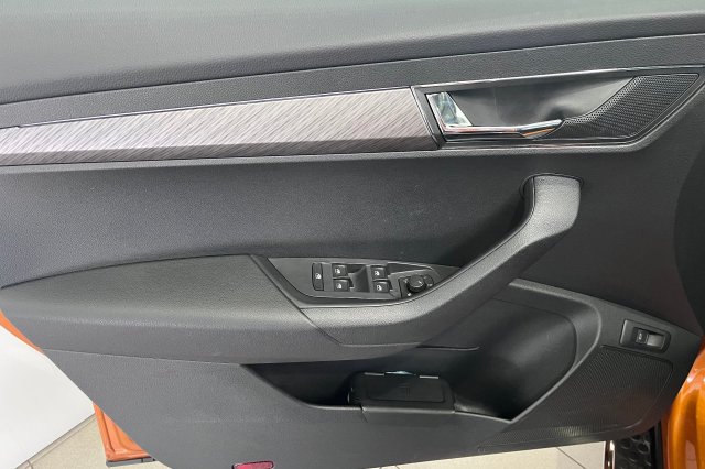 Škoda Karoq galerie
