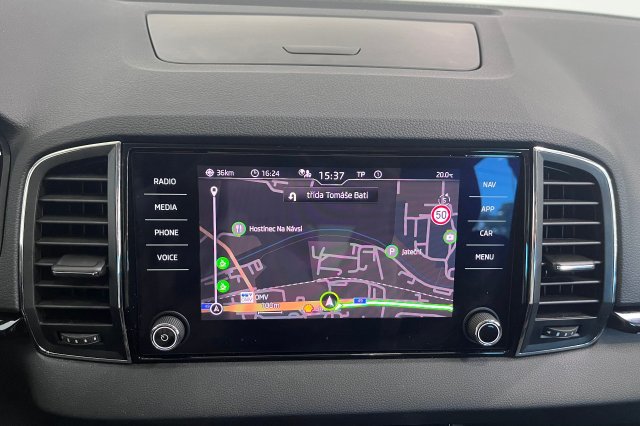 Škoda Karoq galerie