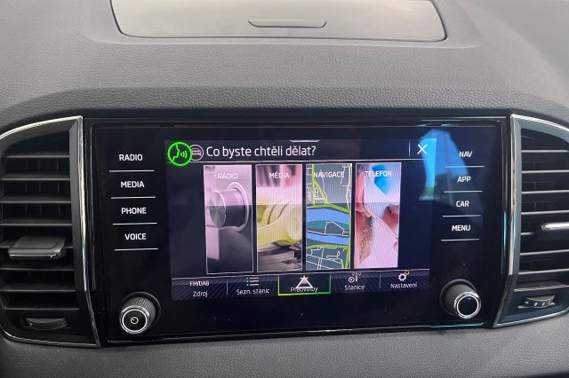 Škoda Karoq galerie
