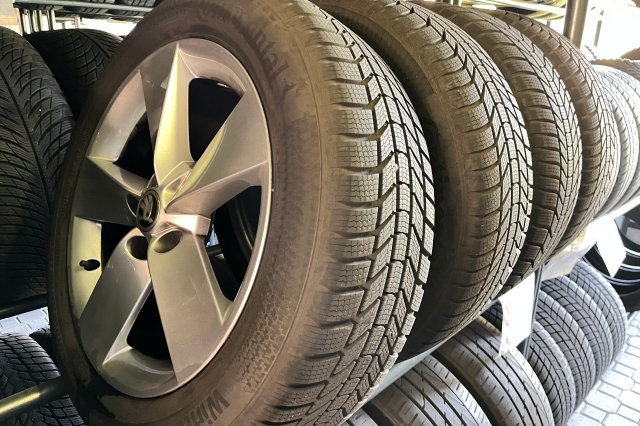 Škoda Karoq galerie