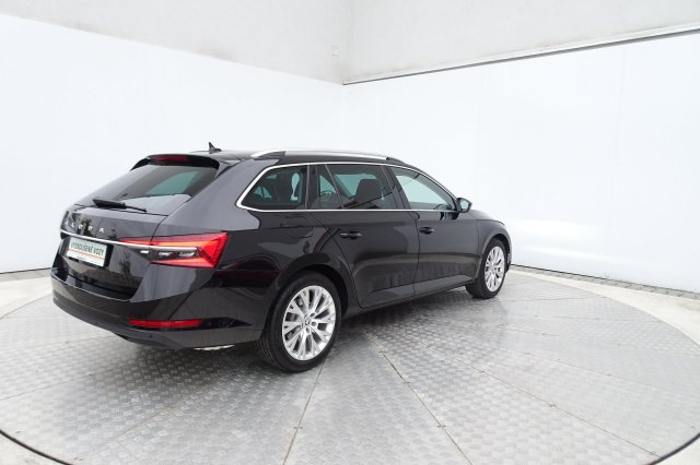 Škoda Superb galerie