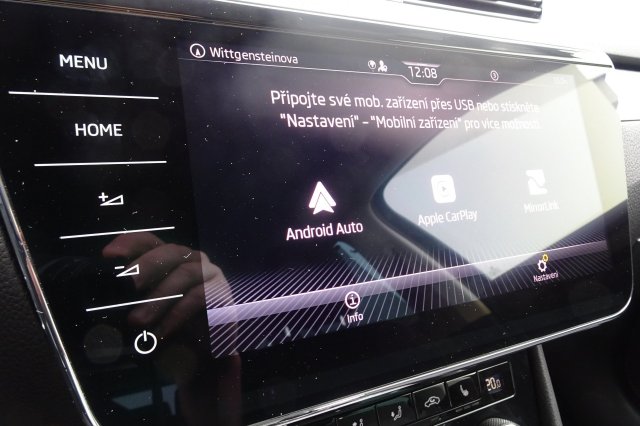 Škoda Superb galerie