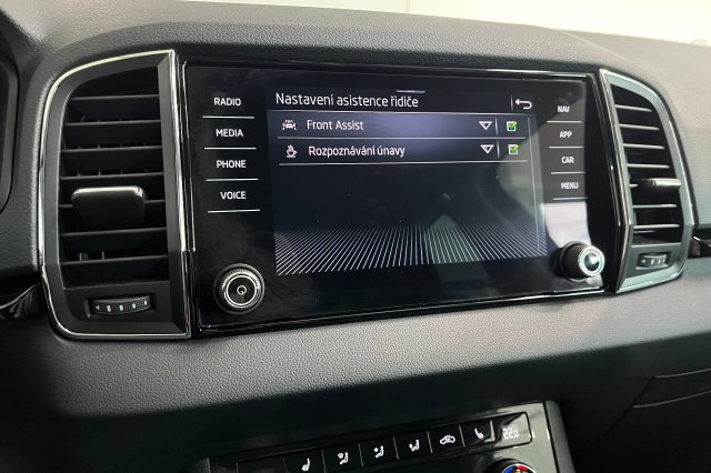 Škoda Karoq galerie