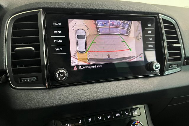 Škoda Karoq galerie