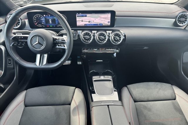 Mercedes-Benz CLA galerie