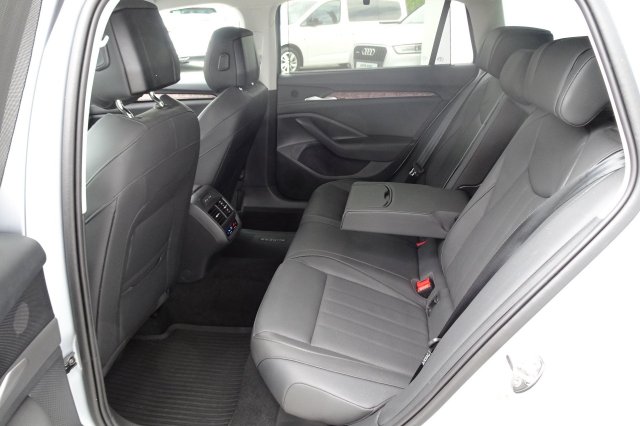 Škoda Superb galerie