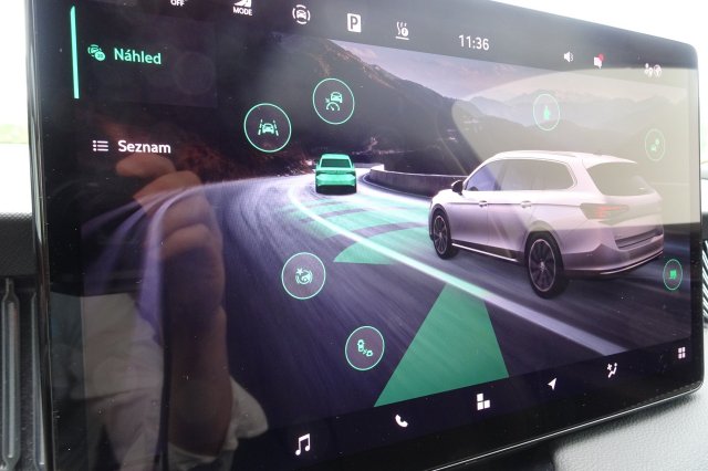Škoda Superb galerie