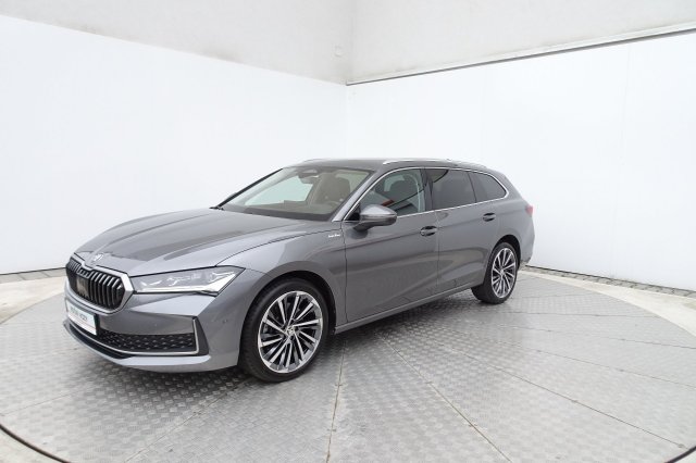 Škoda Superb galerie