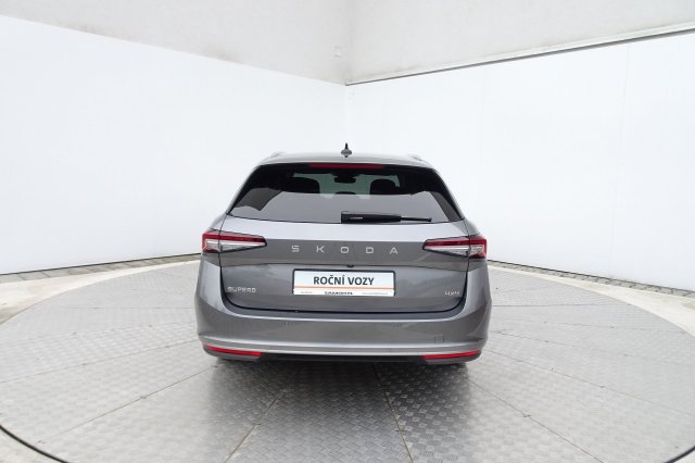 Škoda Superb galerie