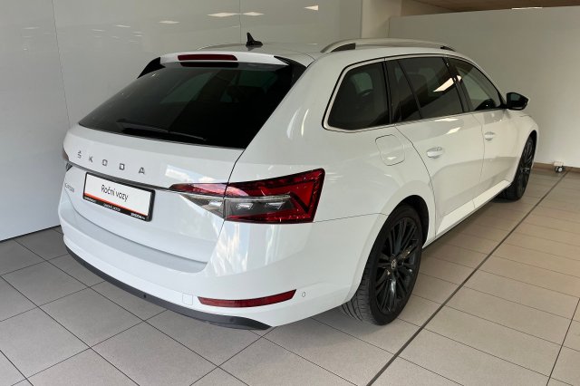 Škoda Superb galerie