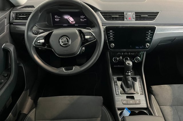 Škoda Superb galerie