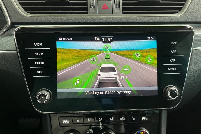 Škoda Superb galerie