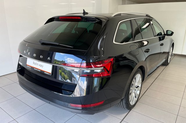 Škoda Superb galerie