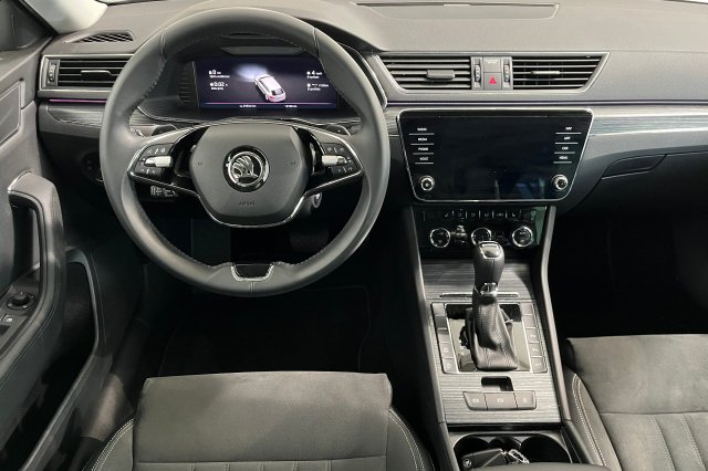 Škoda Superb galerie