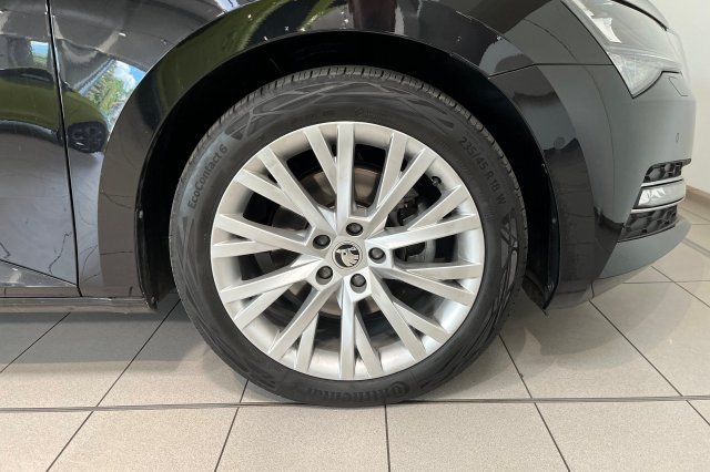 Škoda Superb galerie