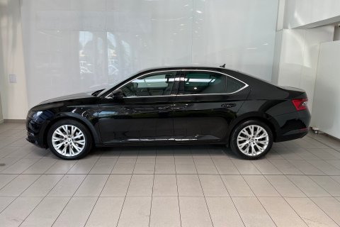 Škoda Superb galerie